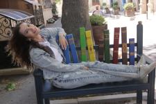 Будь ярче звезд! Гюнель Мамедова своеобразно отмечает Международный день света (ВИДЕО, ФОТО)