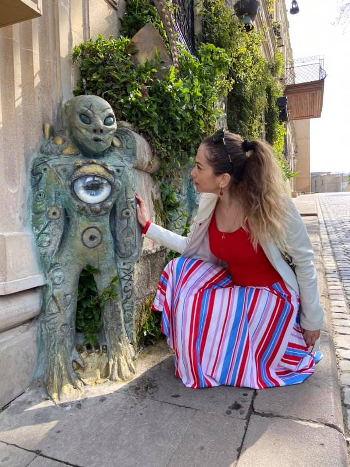 Будь ярче звезд! Гюнель Мамедова своеобразно отмечает Международный день света (ВИДЕО, ФОТО)