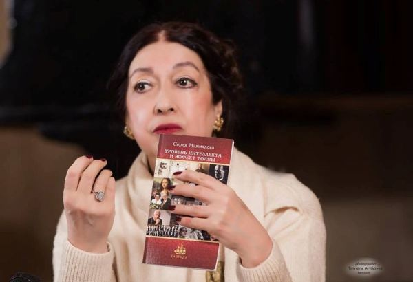 Азербайджанская писательница удостоена Георгиевской медали