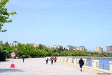 Бакинский бульвар после смягчения карантина (ФОТО)