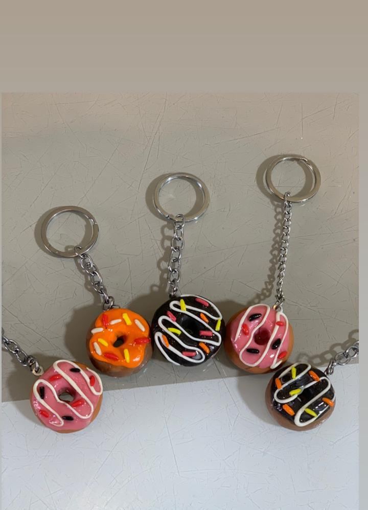 Акриловый и полимерный карантин Фарах Алиевой: Бурлящий океан, Вселенная... (ВИДЕО, ФОТО)