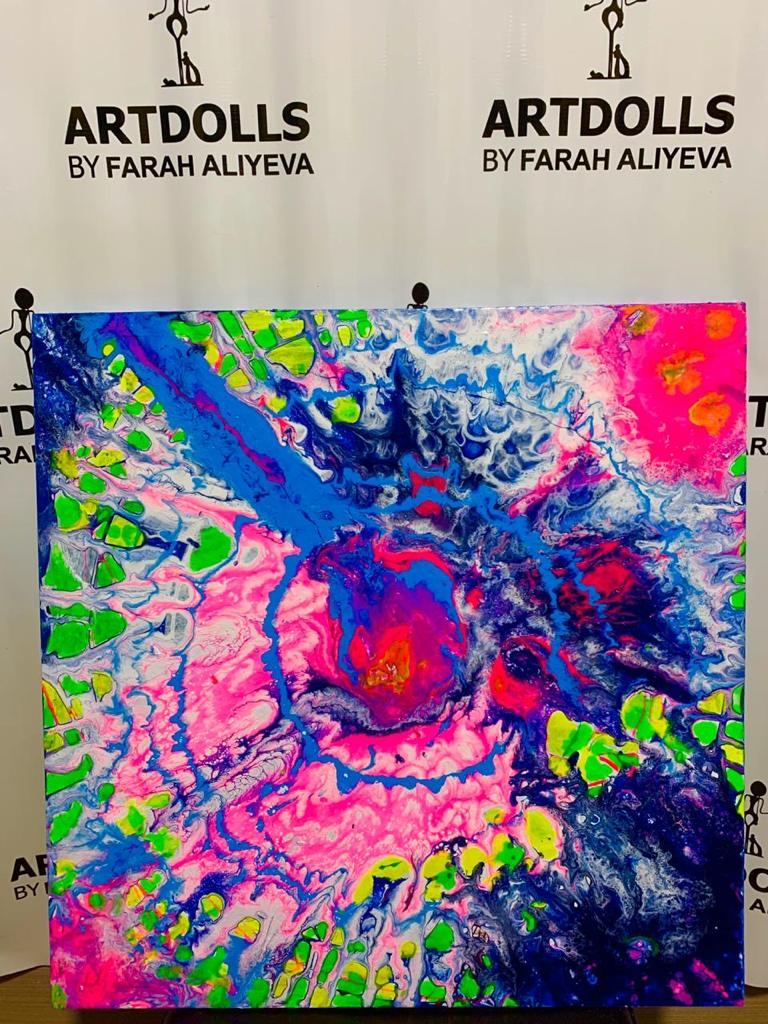 Акриловый и полимерный карантин Фарах Алиевой: Бурлящий океан, Вселенная... (ВИДЕО, ФОТО)
