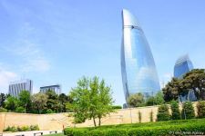 Нагорный парк Баку - взгляд на Каспий, бульвар и столицу  (ФОТО)