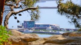 Нагорный парк Баку - взгляд на Каспий, бульвар и столицу  (ФОТО)