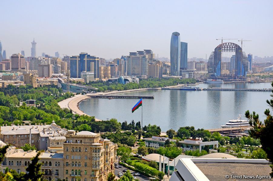 В Азербайджане выросла среднемесячная заработная плата