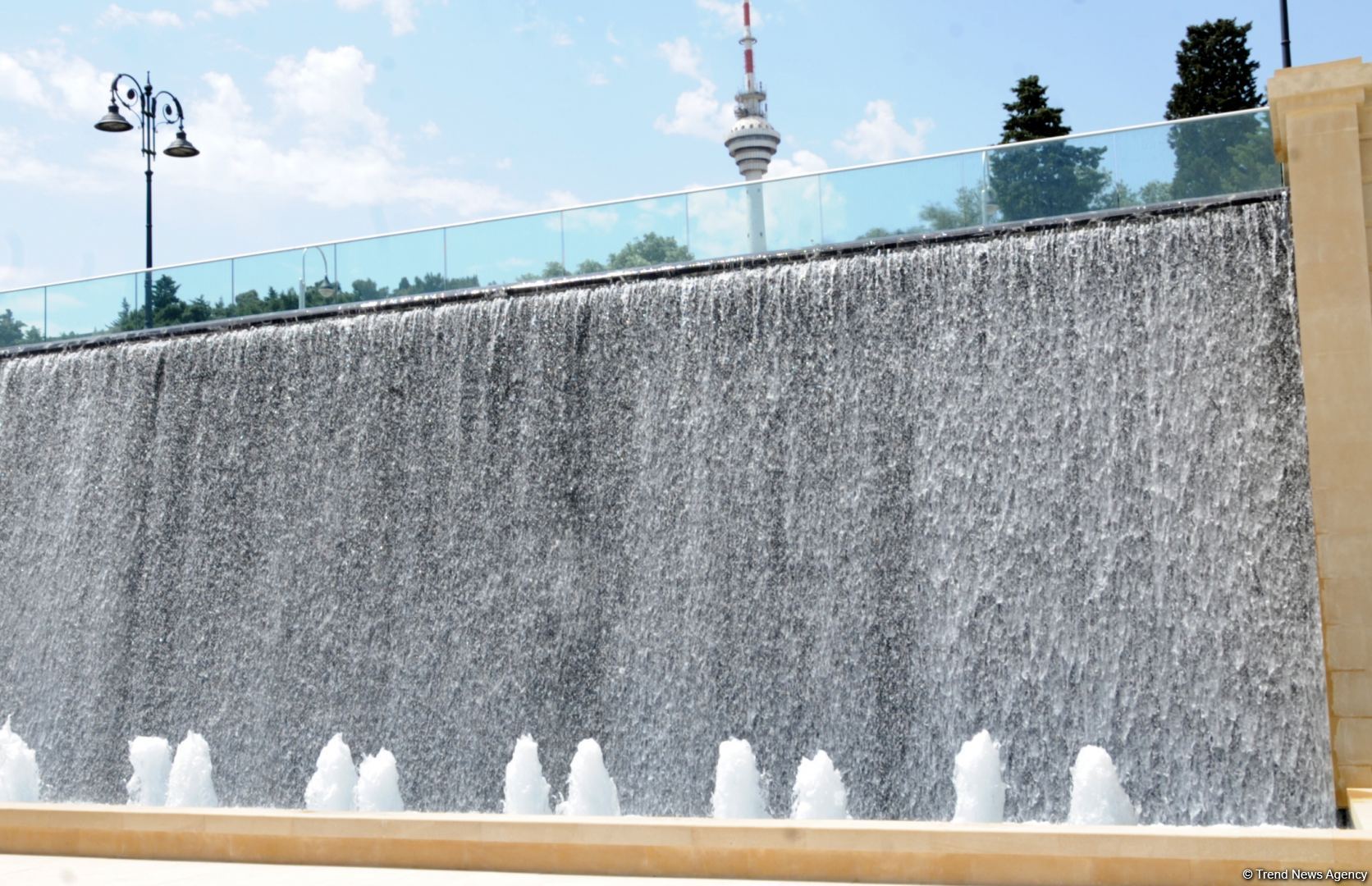 Нагорный парк Баку - взгляд на Каспий, бульвар и столицу  (ФОТО)