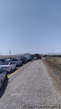 На выезде из Баку наблюдается большой затор (ФОТО)