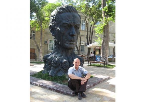 Марат Шафиев прервал 14-летнее затишье  "Хроникой одного десятилетия" (ФОТО)