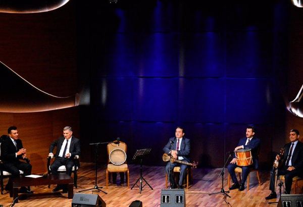 Тонкости мугама от Тейюба Асланова (ФОТО)