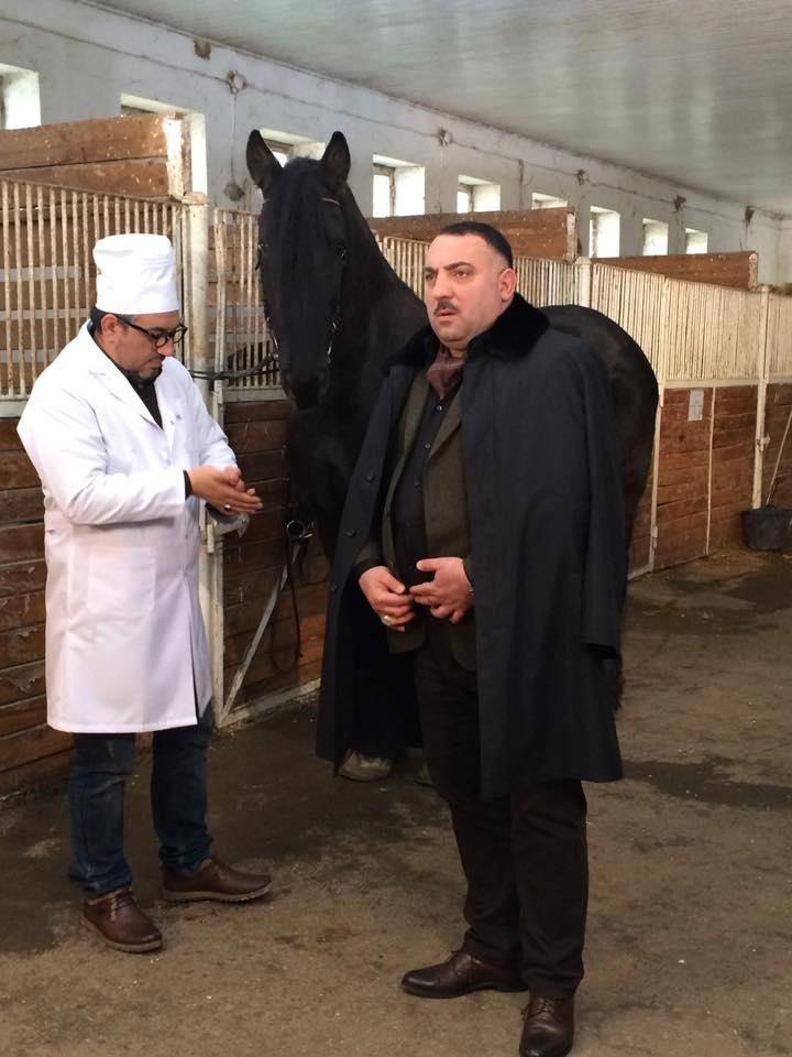 Эльчин Иманов: Лучше терпеть духоту в маске, чем потом задыхаться на больничной койке (ФОТО)