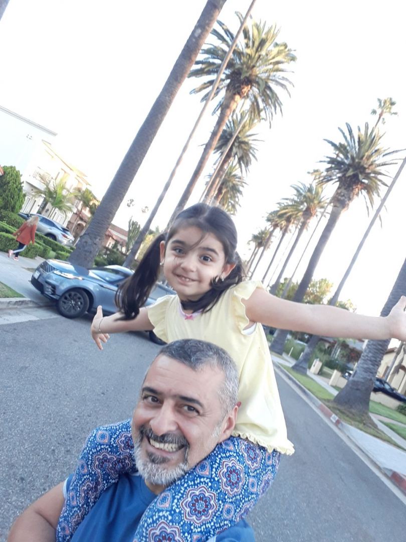 Самый молодой дедушка Азербайджана, у которого внучки - американки (ФОТО)