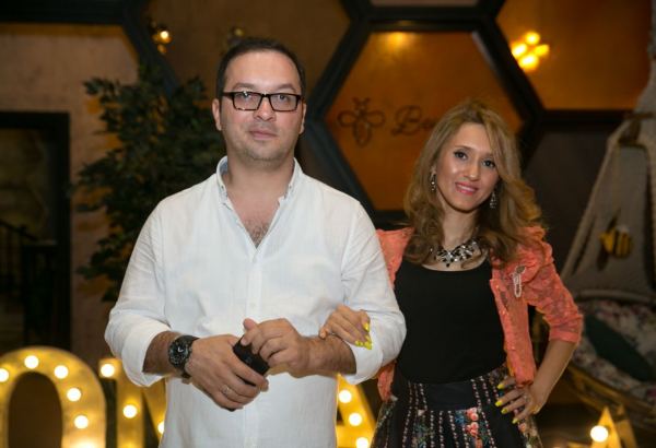 Азербайджанская чета композиторов: Даже любящие пары стали с осторожностью ходить рядом (ВИДЕО)