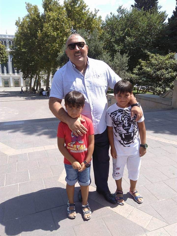 Очень трогательно! Молитвы детей: Дядя Бахрам, мы вас очень любим и ждем! (ВИДЕО, ФОТО)