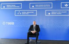 Президент Ильхам Алиев и Первая леди Мехрибан Алиева приняли участие в открытии больницы модульного типа в Гяндже (ФОТО/ВИДЕО) (версия 2)