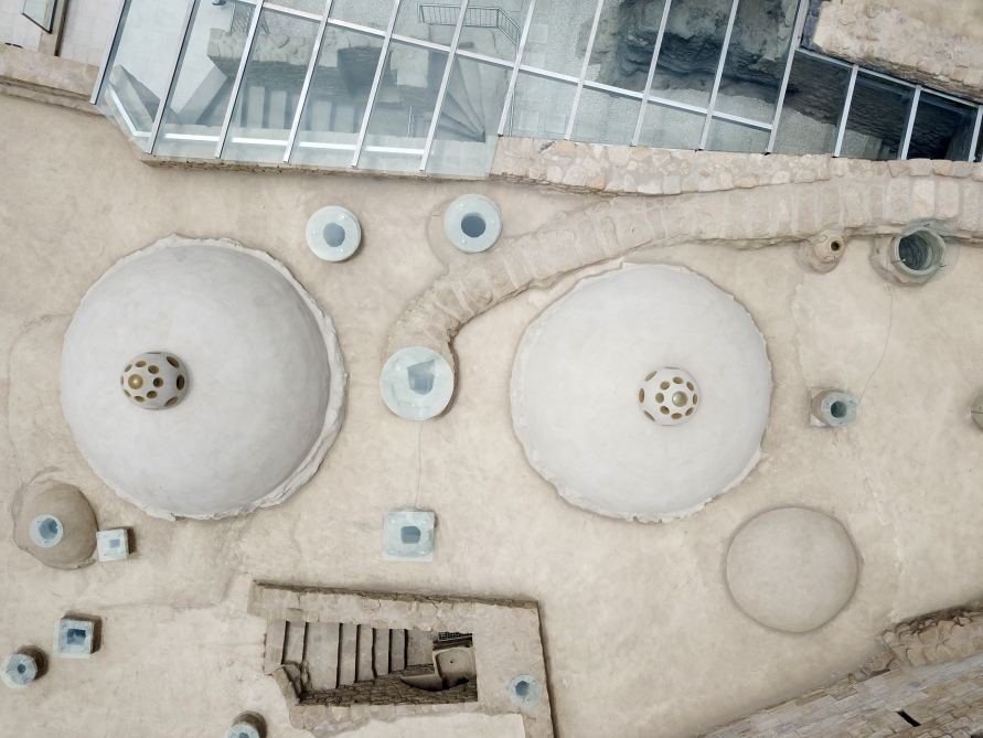 Президент Ильхам Алиев и Первая леди Мехрибан Алиева ознакомились с восстановительно-консервационными работами в части Ичеришехер (ФОТО/ВИДЕО) (версия 3)