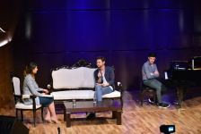 Победитель "Евровидения" на сцене Международного центра мугама (ФОТО)