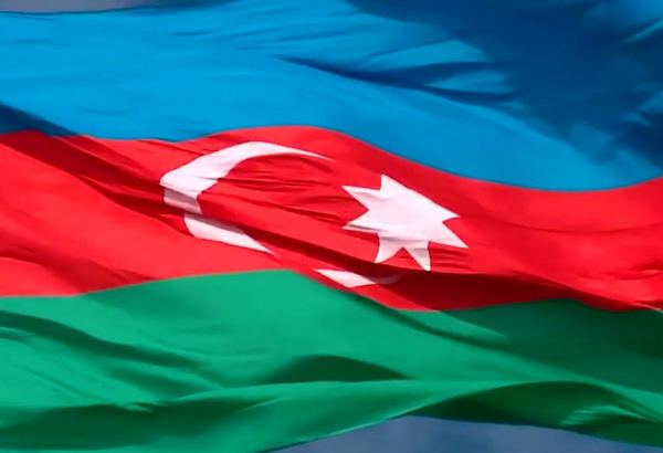 Şanlı Vətən! Гимн Азербайджана в устном стихотворном исполнении известных артистов (ВИДЕО)