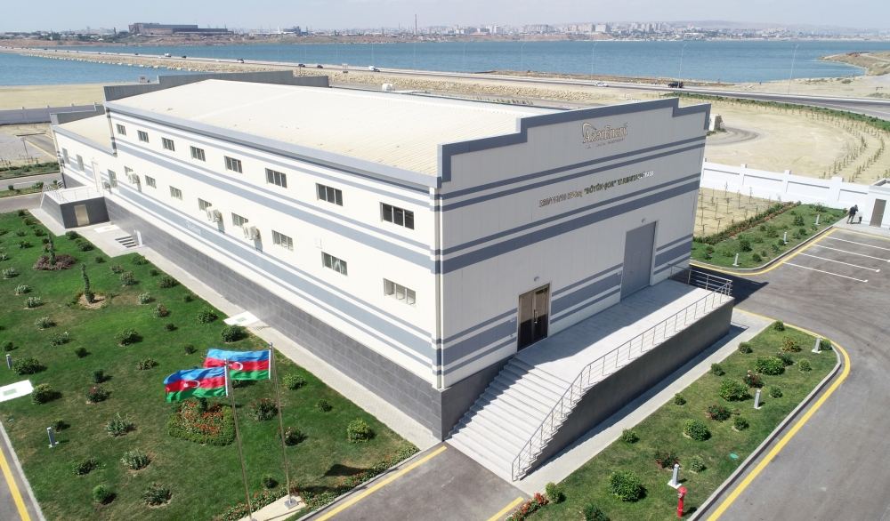 Президент Ильхам Алиев и Первая леди Мехрибан Алиева приняли участие в открытии подстанции "Беюкшор" (ФОТО)