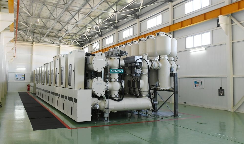 Президент Ильхам Алиев и Первая леди Мехрибан Алиева приняли участие в открытии подстанции "Беюкшор" (ФОТО)