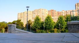 Оазис в центре Баку - под открытым небом у озера с синеватой чистой водой (ФОТО)