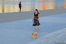 Оазис в центре Баку - под открытым небом у озера с синеватой чистой водой (ФОТО)