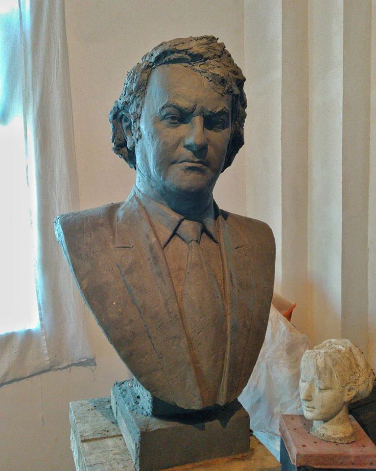 Азербайджанский студент создал мемориальную доску в память о полковнике Ильгаре Мирзоеве (ФОТО)