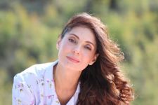 Гюльзар Гурбанова отмечает юбилей: Черно-белые клавиши пианино – такова и наша жизнь (ФОТО)