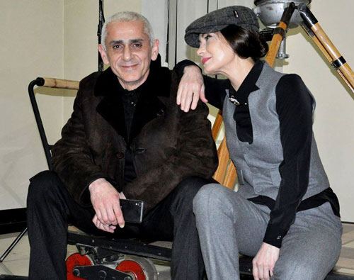 Гюльзар Гурбанова отмечает юбилей: Черно-белые клавиши пианино – такова и наша жизнь (ФОТО)