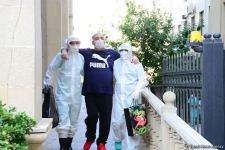 Бахрам Багирзаде выписан из больницы и вернулся домой (ФОТО)