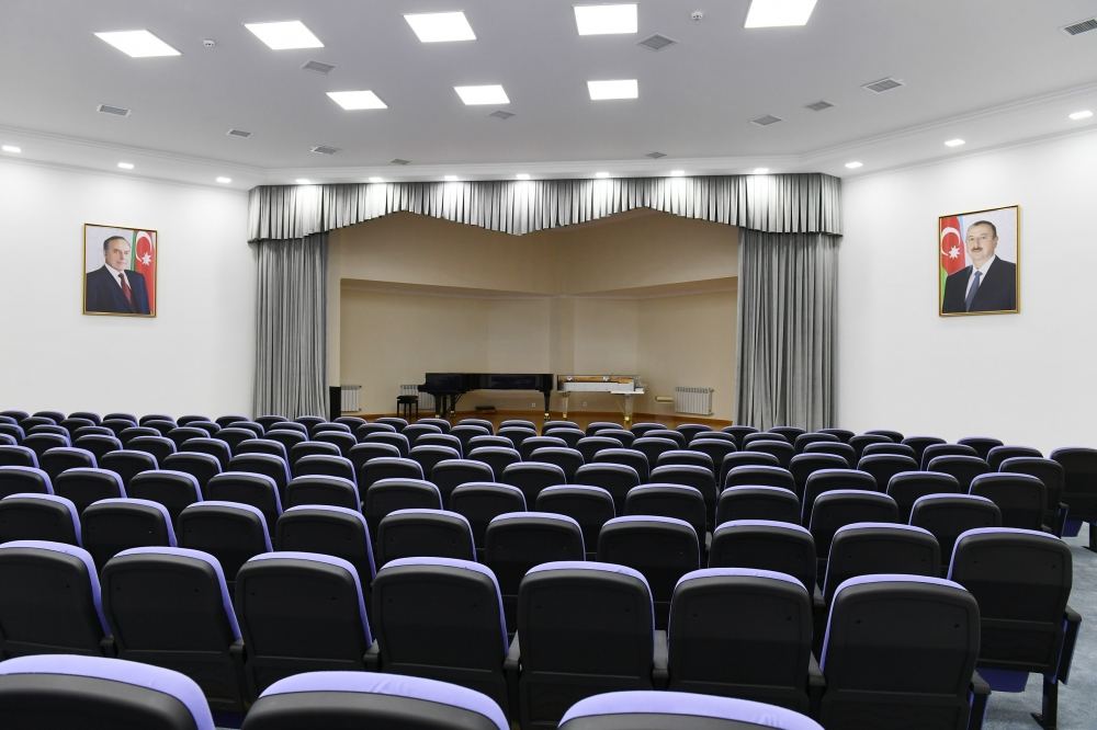 Президент Ильхам Алиев принял участие в открытии нового здания Балакенской городской детской школы искусств (ФОТО)