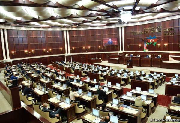 Начался второй этап вакцинации от коронавируса азербайджанских депутатов