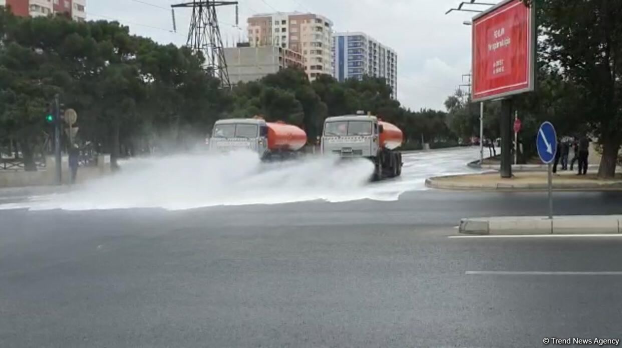 В Баку проводится очередная масштабная дезинфекция (ФОТО/ВИДЕО)