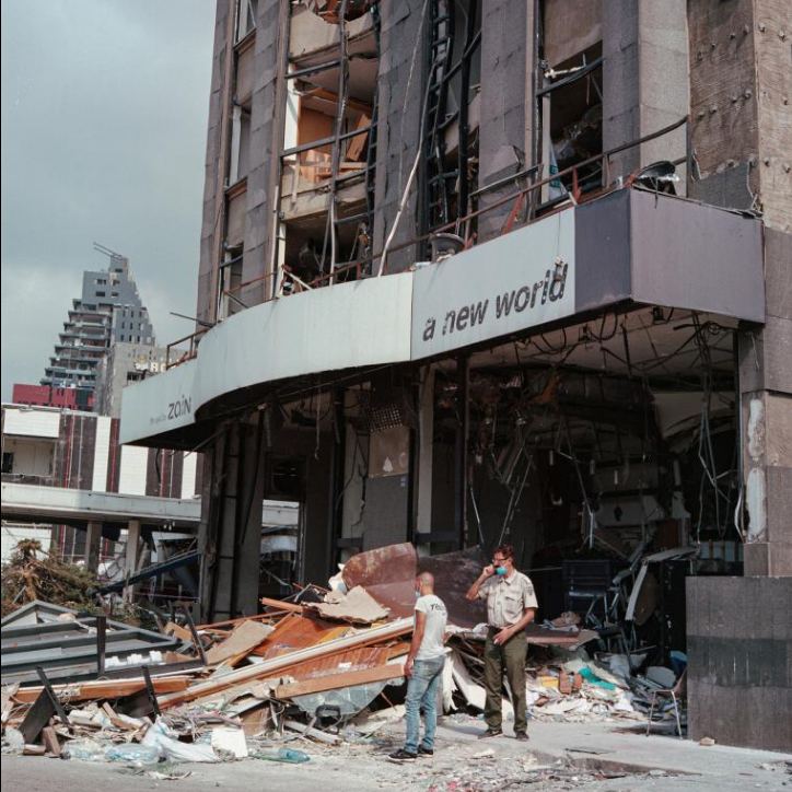 Работы азербайджанского фотографа о катастрофе в порту Бейрута вошли в National Geographic (ФОТО)