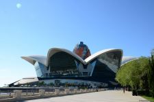 Сентябрьский Баку под настроение песни Софии Ротару… Вот и лето прошло, словно и не бывало (ФОТО)