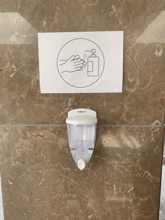 Социальная дистанция и защитная маска: музеи Азербайджана принимают посетителей (ФОТО)