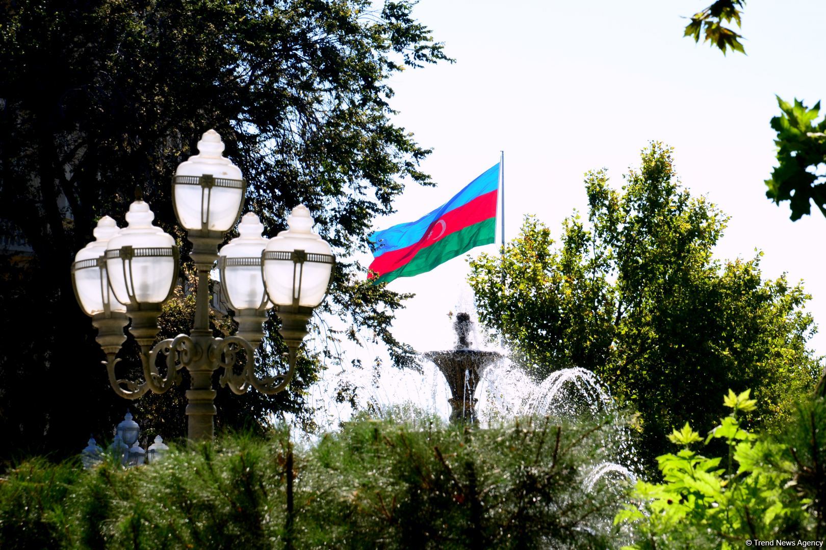 Сентябрьский Баку под настроение песни Софии Ротару… Вот и лето прошло, словно и не бывало (ФОТО)