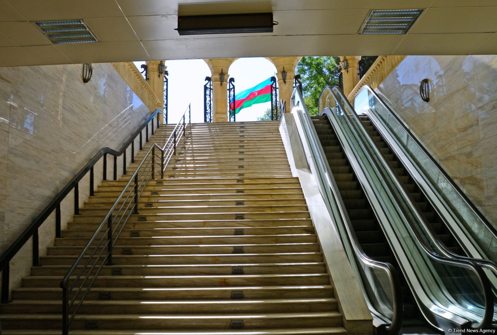 Сентябрьский Баку под настроение песни Софии Ротару… Вот и лето прошло, словно и не бывало (ФОТО)