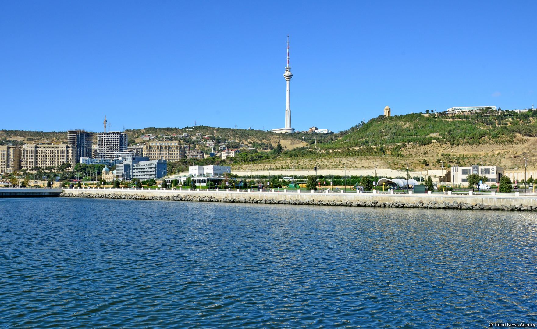 Сентябрьский Баку под настроение песни Софии Ротару… Вот и лето прошло, словно и не бывало (ФОТО)
