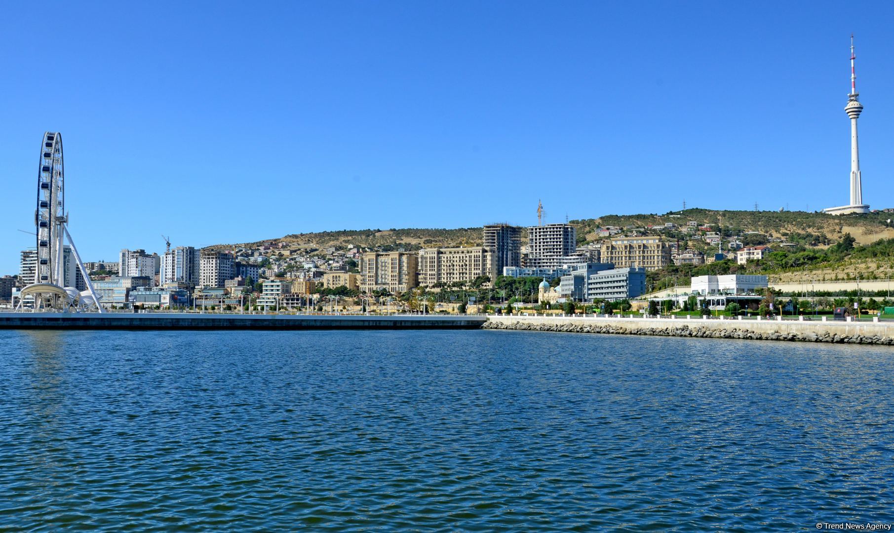 Сентябрьский Баку под настроение песни Софии Ротару… Вот и лето прошло, словно и не бывало (ФОТО)