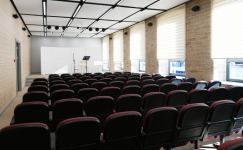 Президент Ильхам Алиев и Первая леди Мехрибан Алиева приняли участие в открытии после капитального ремонта Детской школы искусств в Баку (ФОТО)