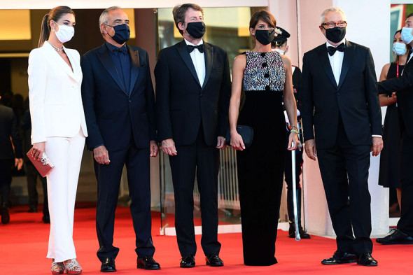 Торжественная церемония открытия Венецианского кинофестиваля (ФОТО)