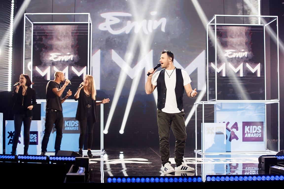 В Москве состоялась первая музыкальная премия "ЖАРА KIDS AWARDS" с участием звезд (ФОТО)