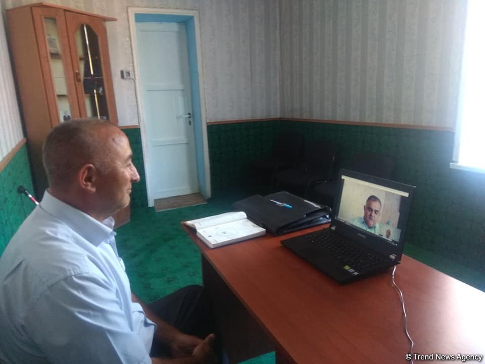 Депутат Арзу Нагиев провел онлайн-прием избирателей (ФОТО)