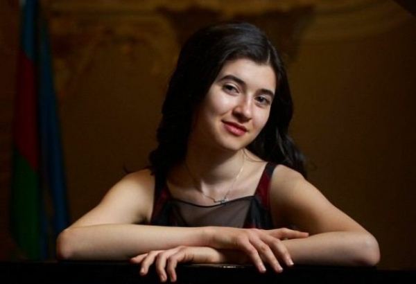 Азербайджанская пианистка  выступит с концертом в Kulturstall auf dem Gutshof в Берлине