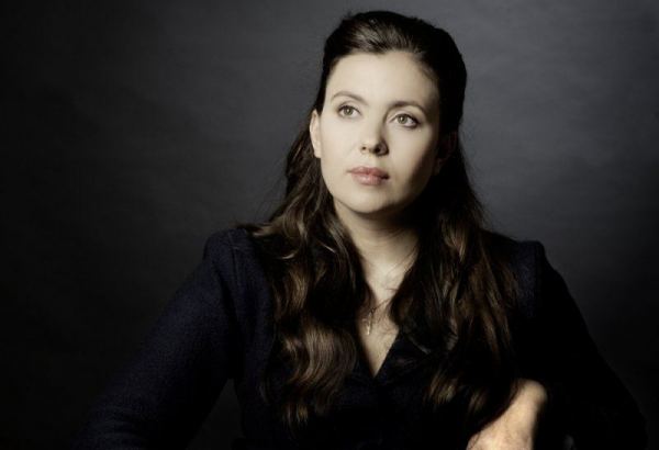 Ольга Домнина: Cтоит только выехать из Азербайджана, будто выпадаю из чашечки цветка (ФОТО)