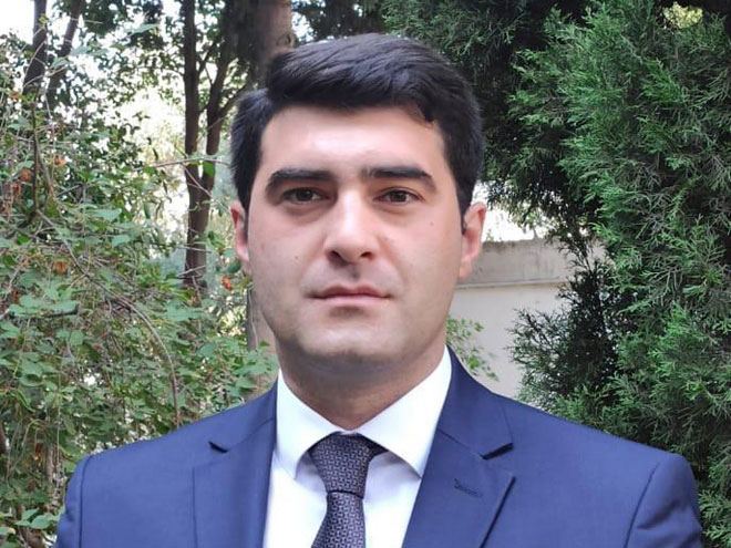 В Азербайджане в Куру выпущены мальки осетровых