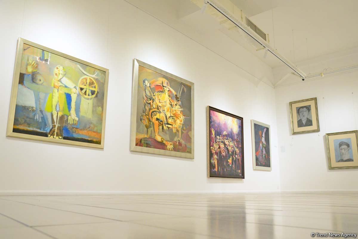 Увлекательное путешествие по Музею современного искусства в Баку (ФОТОРЕПОРТАЖ)
