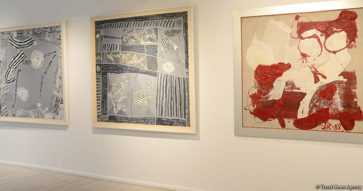 Увлекательное путешествие по Музею современного искусства в Баку (ФОТОРЕПОРТАЖ)