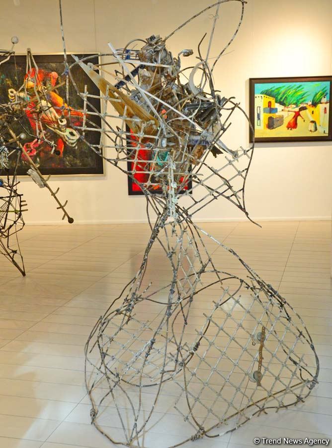 Увлекательное путешествие по Музею современного искусства в Баку (ФОТОРЕПОРТАЖ)