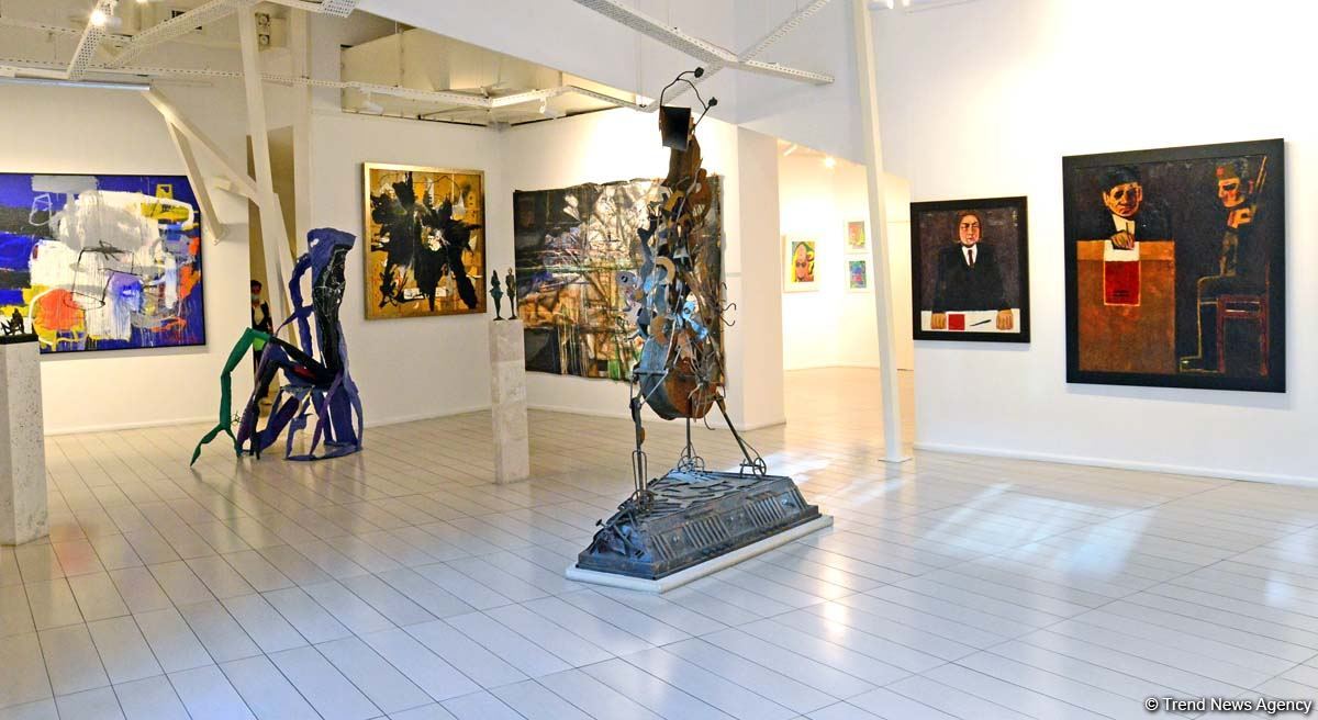 Увлекательное путешествие по Музею современного искусства в Баку (ФОТОРЕПОРТАЖ)